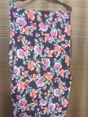 Forever 21 Black Floral Skirt with Pink & Coral Blooms